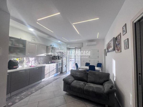 appartamento in vendita a Napoli in zona Stella