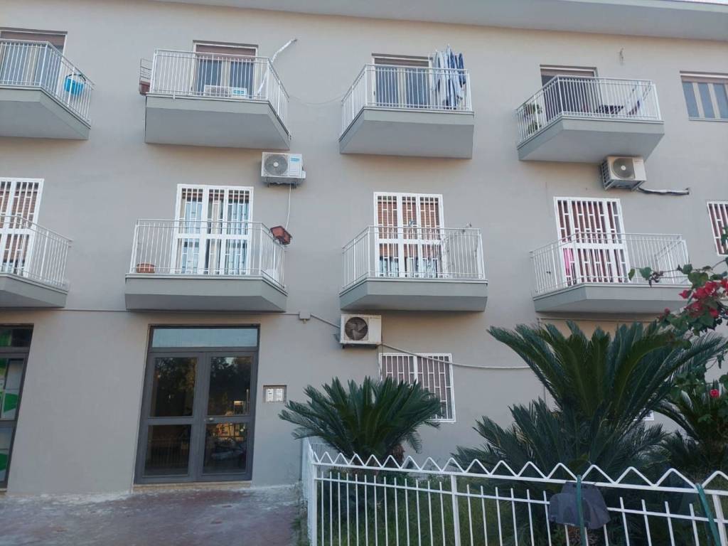 appartamento in vendita a Napoli in zona Bagnoli