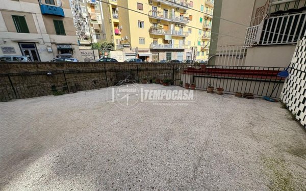 appartamento in vendita a Napoli in zona Arenella