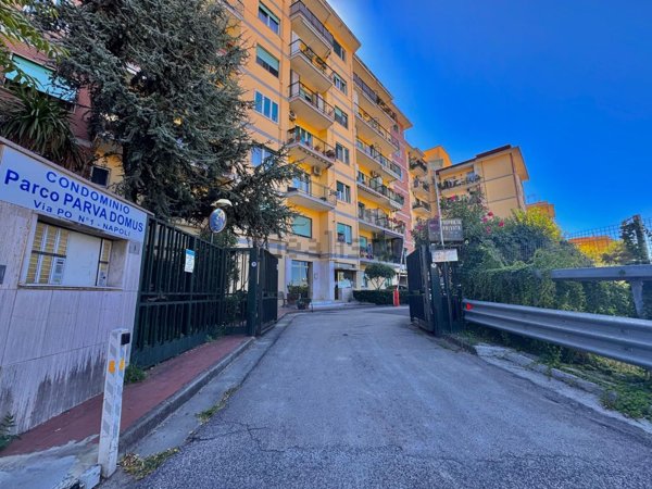 appartamento in vendita a Napoli in zona Fuorigrotta