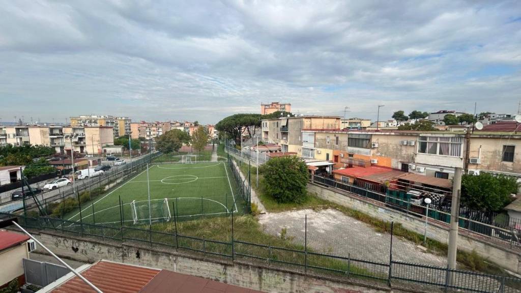 appartamento in vendita a Napoli in zona Ponticelli