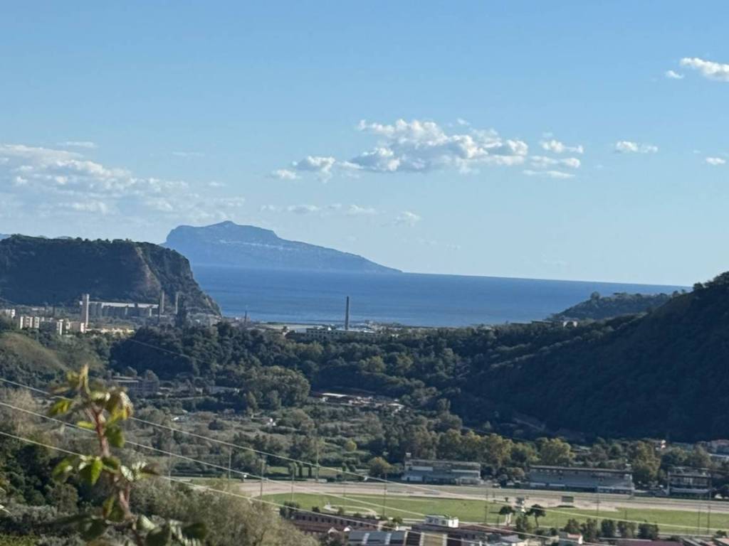 appartamento in vendita a Napoli in zona Soccavo