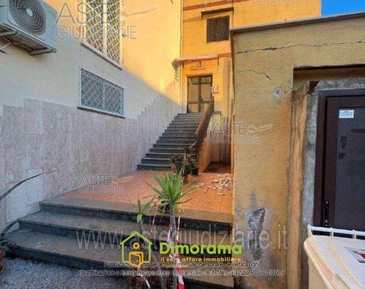 appartamento in vendita a Napoli in zona San Giovanni a Teduccio