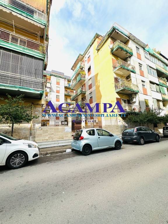 appartamento in vendita a Napoli in zona Secondigliano