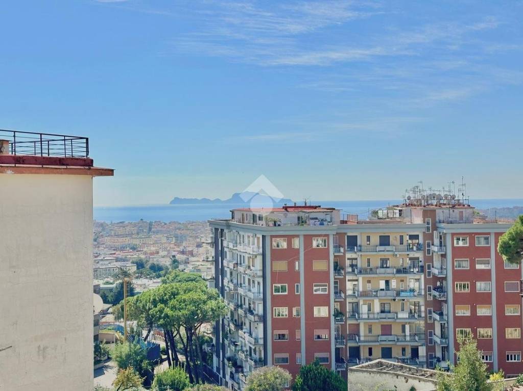 appartamento in vendita a Napoli