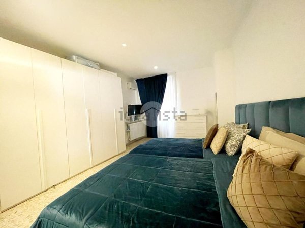 appartamento in vendita a Napoli in zona Mercato