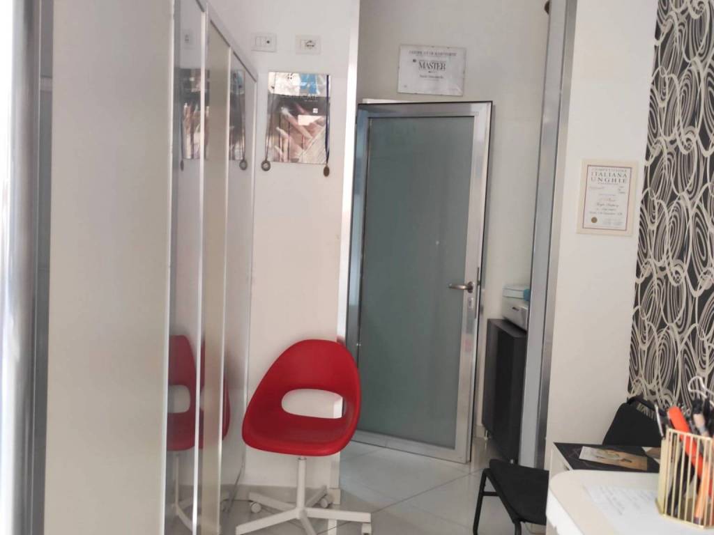 negozio in vendita a Napoli