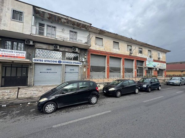 appartamento in vendita a Napoli in zona Barra