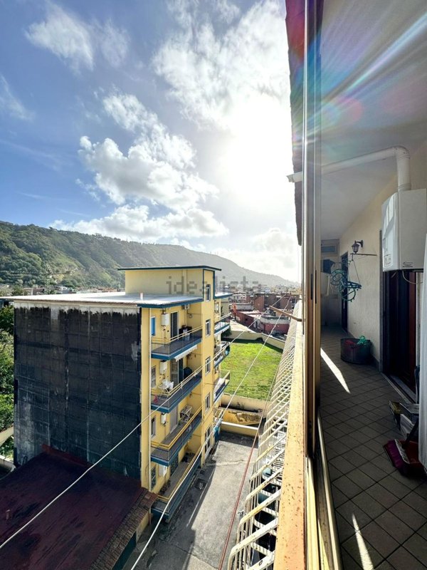 appartamento in vendita a Napoli in zona Pianura