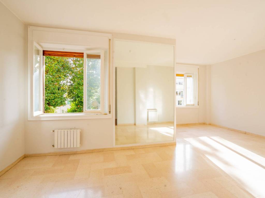 appartamento in vendita a Napoli in zona Posillipo