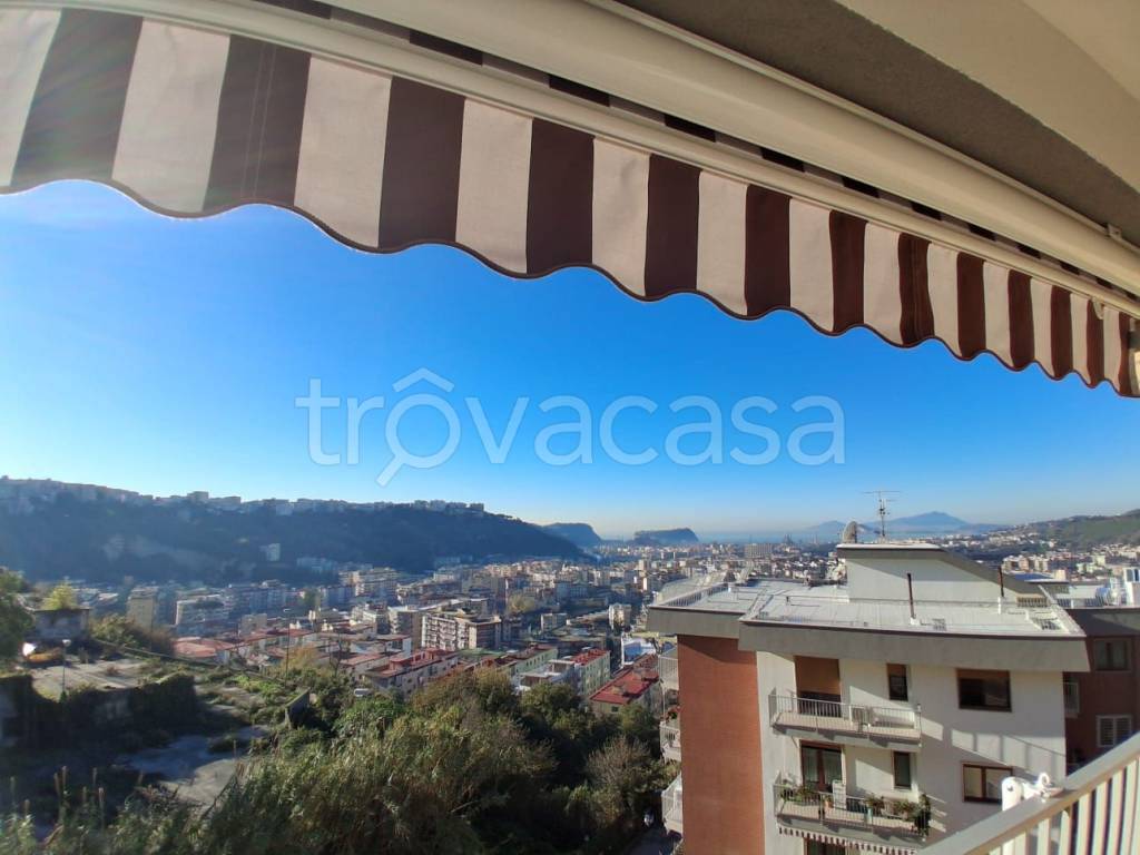 appartamento in vendita a Napoli in zona Fuorigrotta