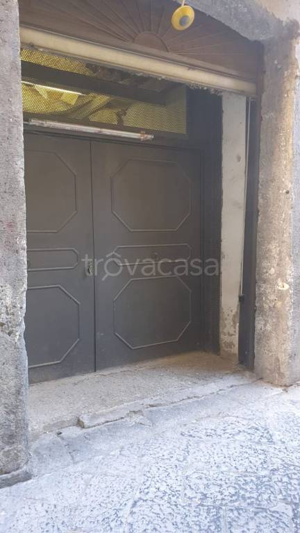 locale commerciale in vendita a Napoli