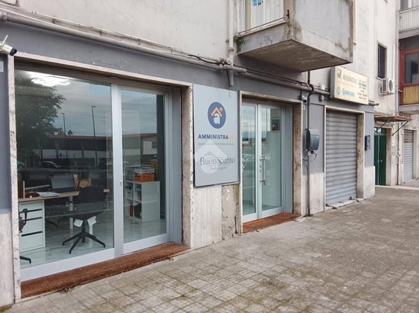 negozio in vendita a Napoli in zona Posillipo