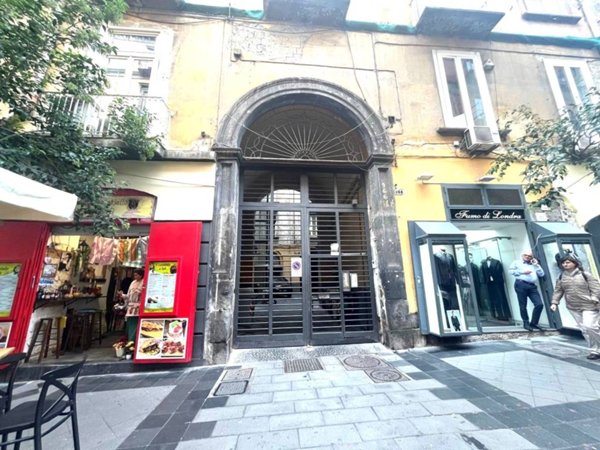 negozio in vendita a Napoli