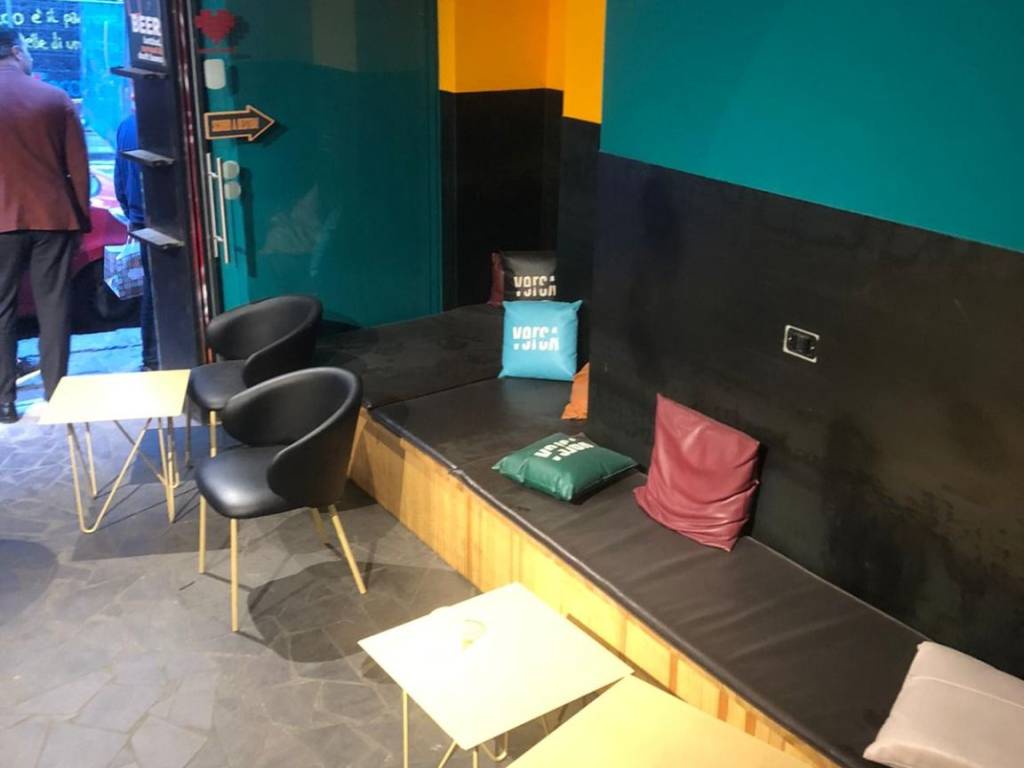 negozio in vendita a Napoli