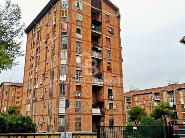 appartamento in vendita a Napoli in zona Soccavo