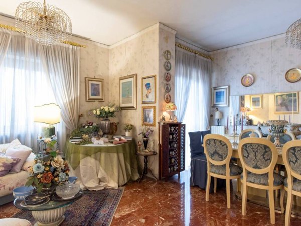 appartamento in vendita a Napoli in zona Vomero