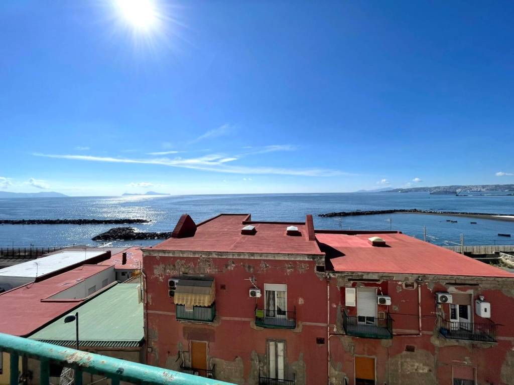 appartamento in vendita a Napoli in zona Ponticelli