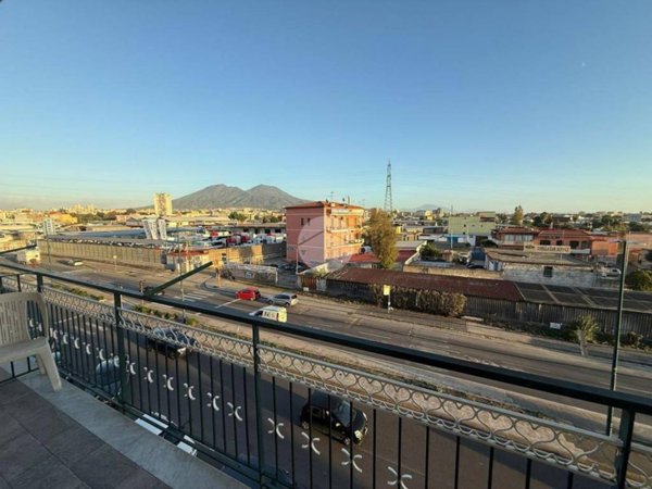 appartamento in vendita a Napoli in zona Barra