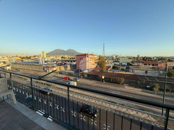 appartamento in vendita a Napoli in zona Barra