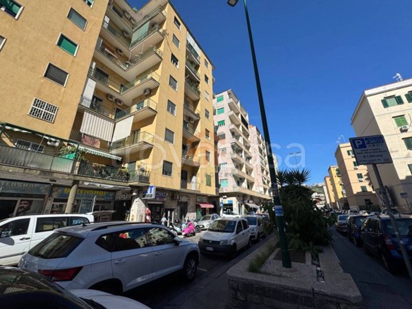 appartamento in vendita a Napoli in zona Fuorigrotta