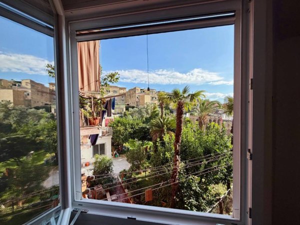 appartamento in vendita a Napoli in zona Avvocata