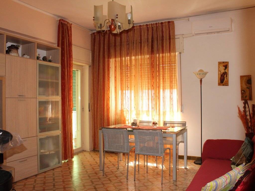 appartamento in vendita a Napoli in zona Bagnoli