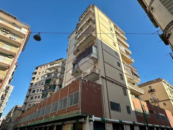 appartamento in vendita a Napoli in zona Arenella