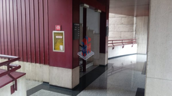 ufficio in vendita a Napoli in zona Vicaria