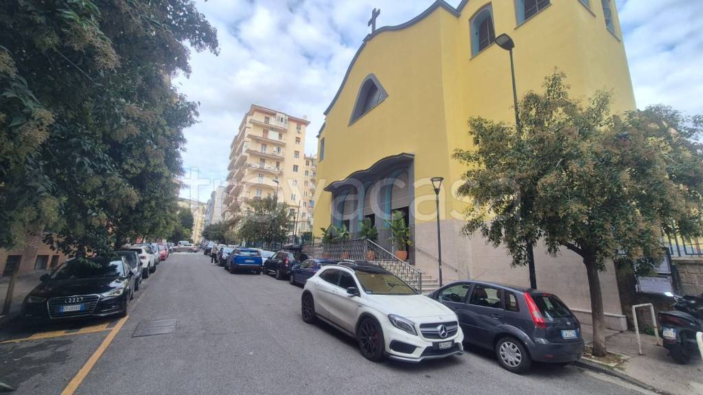 appartamento in vendita a Napoli in zona Arenella