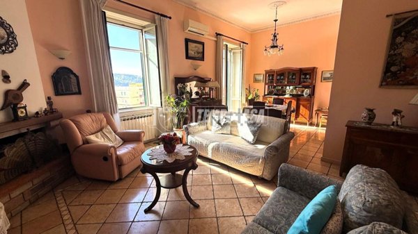 appartamento in vendita a Napoli in zona Fuorigrotta