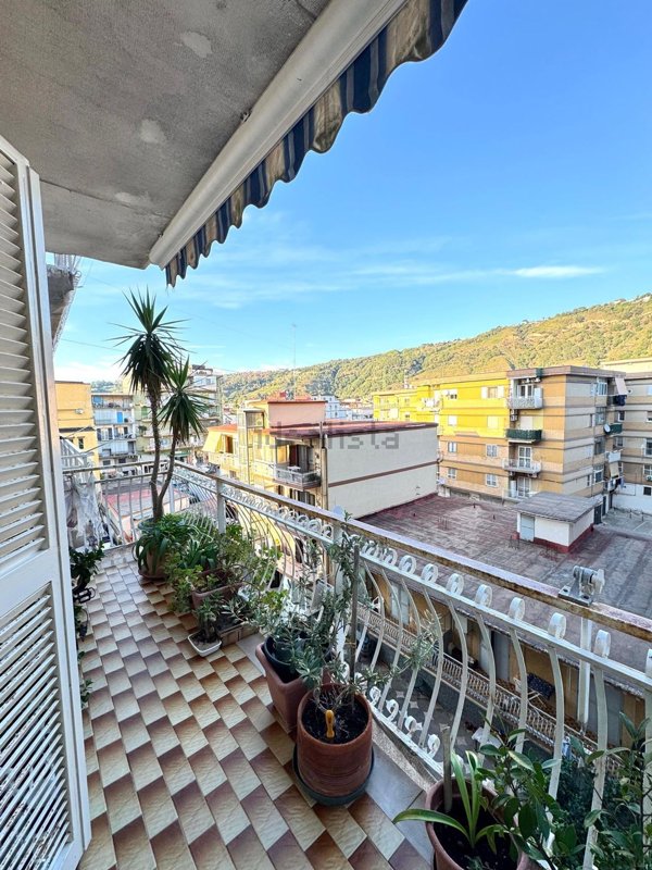 appartamento in vendita a Napoli in zona Pianura