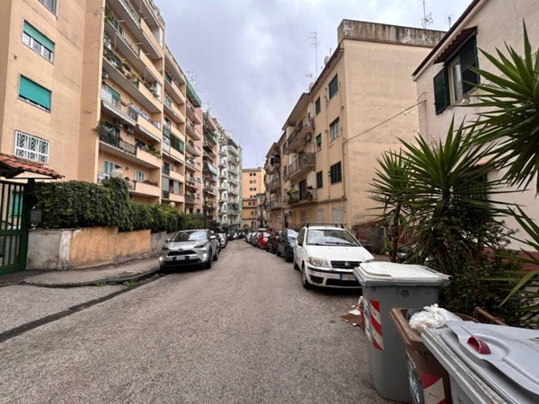 appartamento in vendita a Napoli