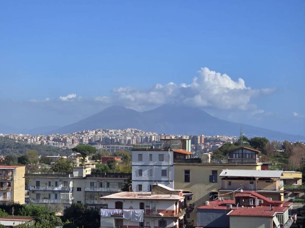 appartamento in vendita a Napoli in zona Pianura