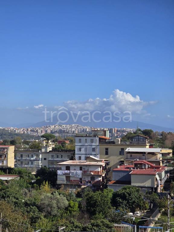 appartamento in vendita a Napoli in zona Pianura