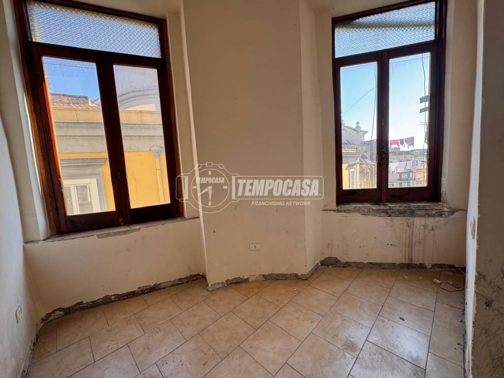 appartamento in vendita a Napoli in zona Stella