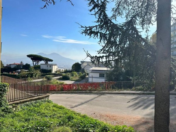 appartamento in vendita a Napoli in zona Camaldoli