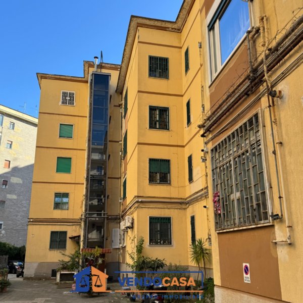 appartamento in vendita a Napoli in zona Bagnoli