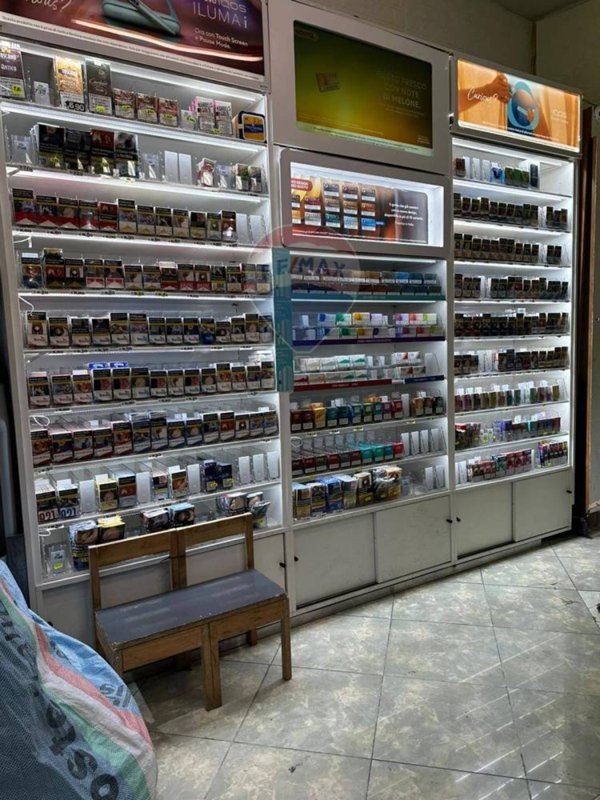 negozio in vendita a Napoli in zona Pendino / San Giuseppe