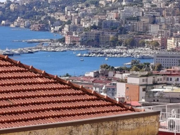 appartamento in vendita a Napoli in zona Arenella