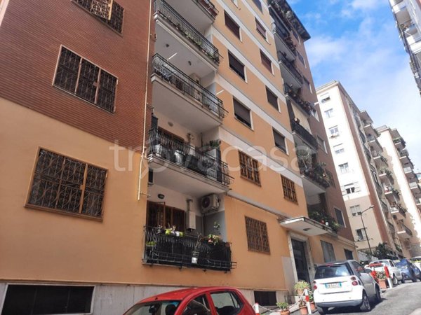 appartamento in vendita a Napoli in zona Arenella