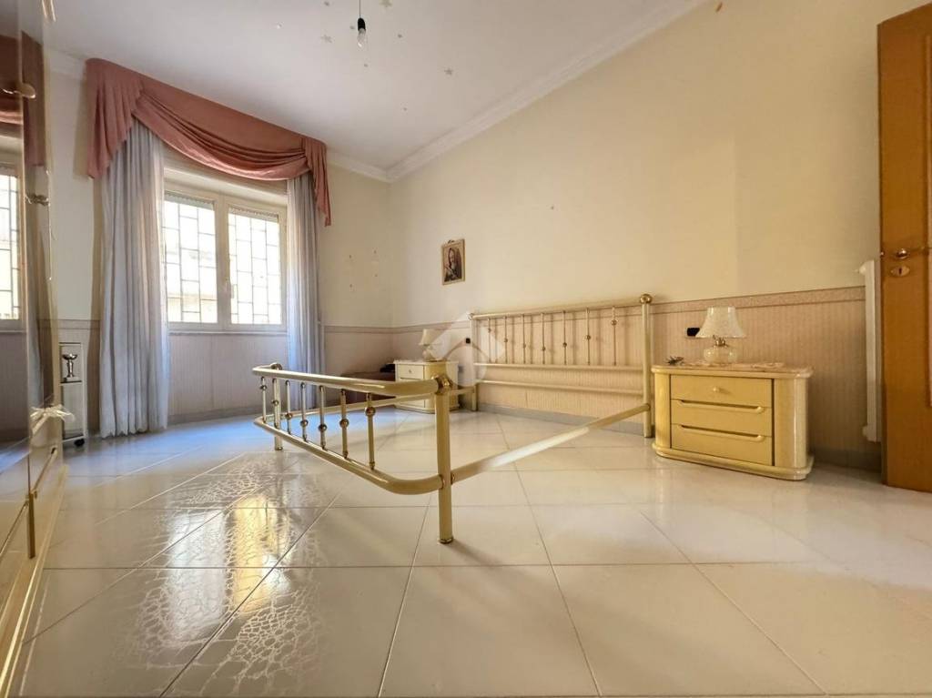 appartamento in vendita a Napoli in zona Fuorigrotta