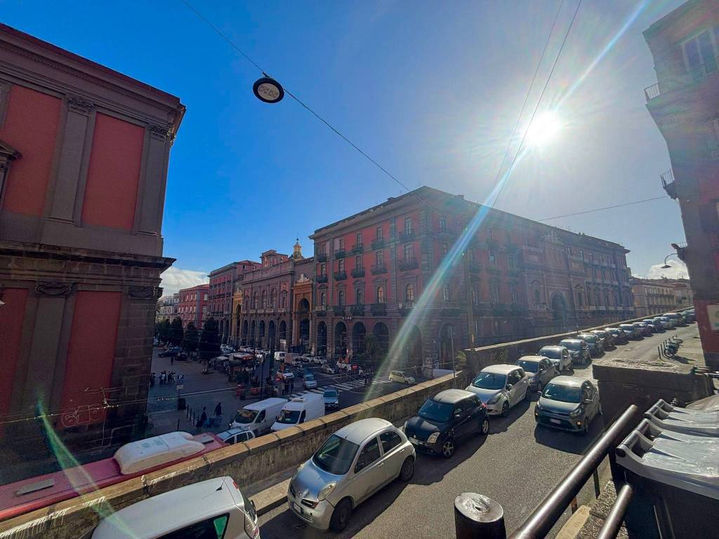 appartamento in vendita a Napoli in zona Pendino / San Giuseppe