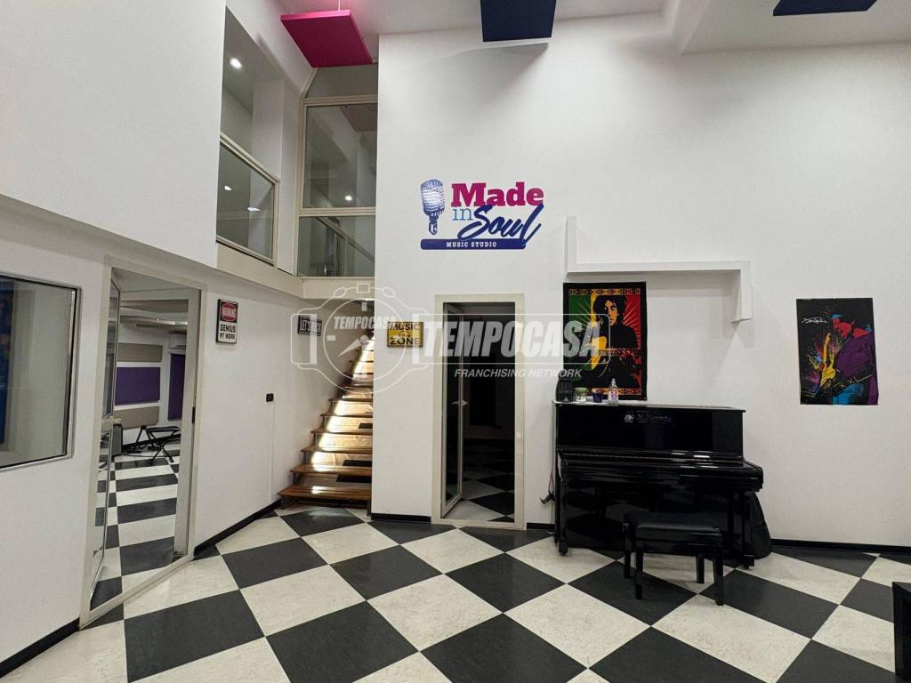 negozio in vendita a Napoli