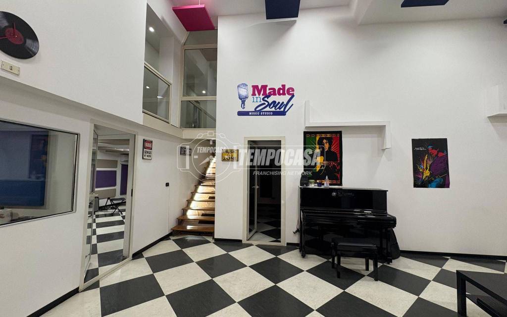 negozio in vendita a Napoli