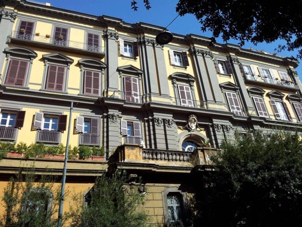 appartamento in vendita a Napoli in zona Stella