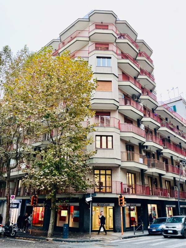 appartamento in vendita a Napoli in zona Vomero