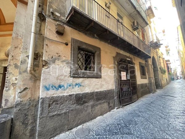 appartamento in vendita a Napoli in zona San Lorenzo