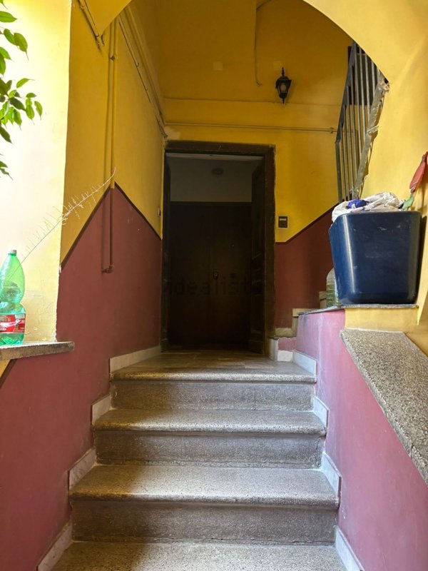 appartamento in vendita a Napoli in zona Stella