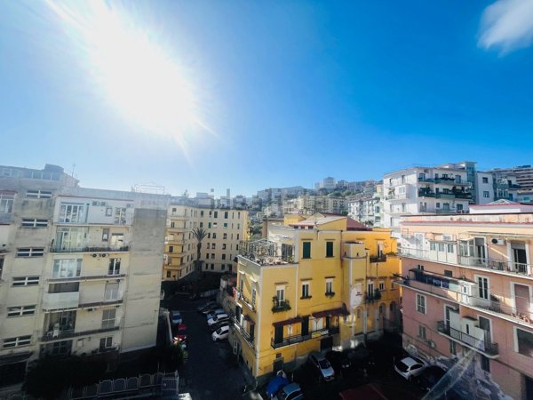 appartamento in vendita a Napoli